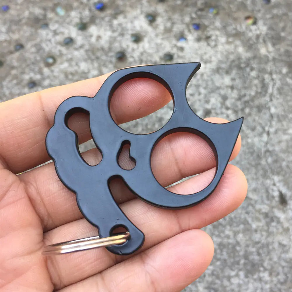 El Gato que Vela por Ti – Llavero de Autodefensa